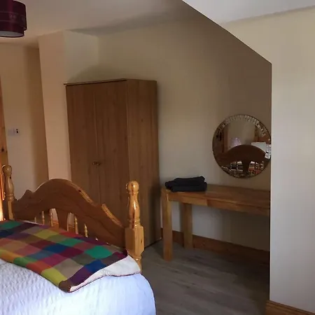 Cois Chnoic * Ντίνγκλε